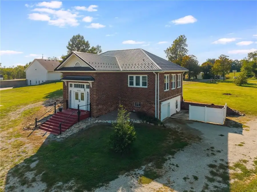 22950 Harper Avenue, Elmira, MO 64062 - Image #2