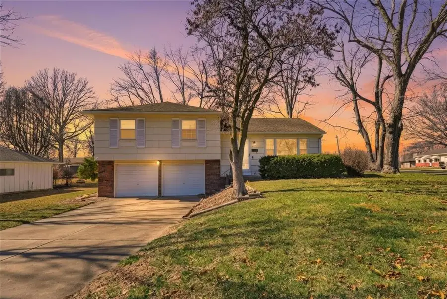 200 SW Yost Avenue, Lees Summit, MO 64081 - #2