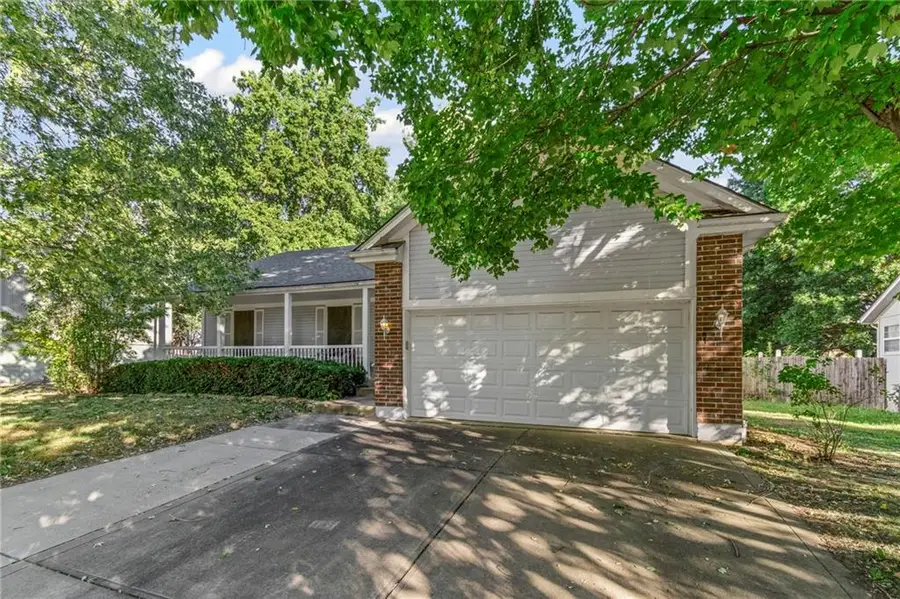 407 SE Hamilton Court, Blue Springs, MO 64014 - Image #3
