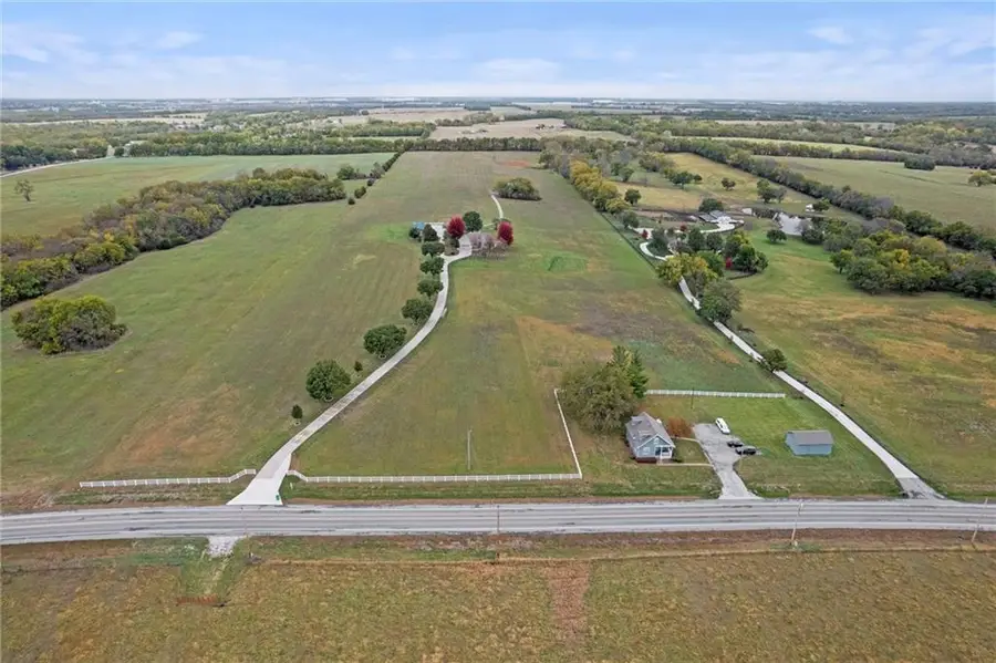 24200 W 199th Street, Spring Hill, KS 66083 - Image #2