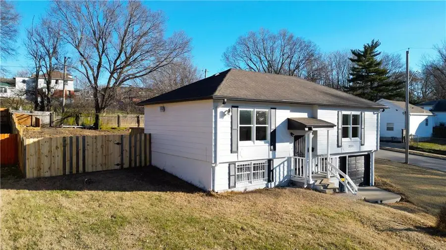 2331 Montgall Avenue, Kansas City, MO 64127 - Image #2