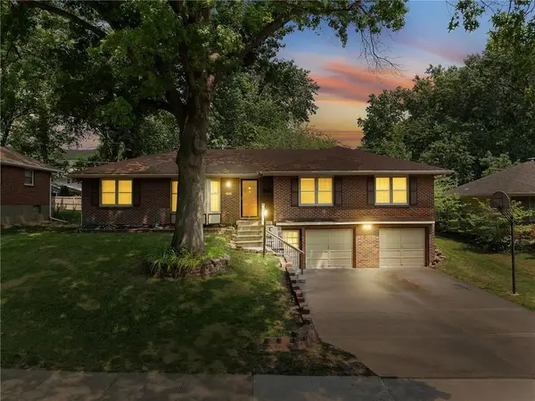 1702 NE 68th Terrace, Gladstone, MO 64118