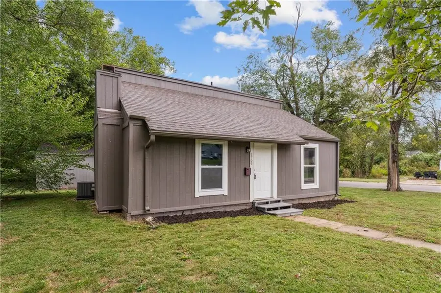 2709 S 51st Court, Kansas City, KS 66106 - Image #2