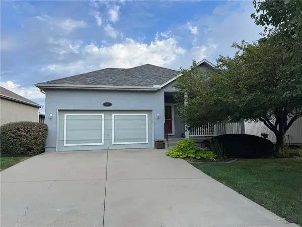 21928 W 121 Street, Olathe, KS 66061