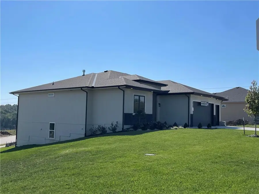 9019 Freedom Circle, Lenexa, KS 66227 - Image #3