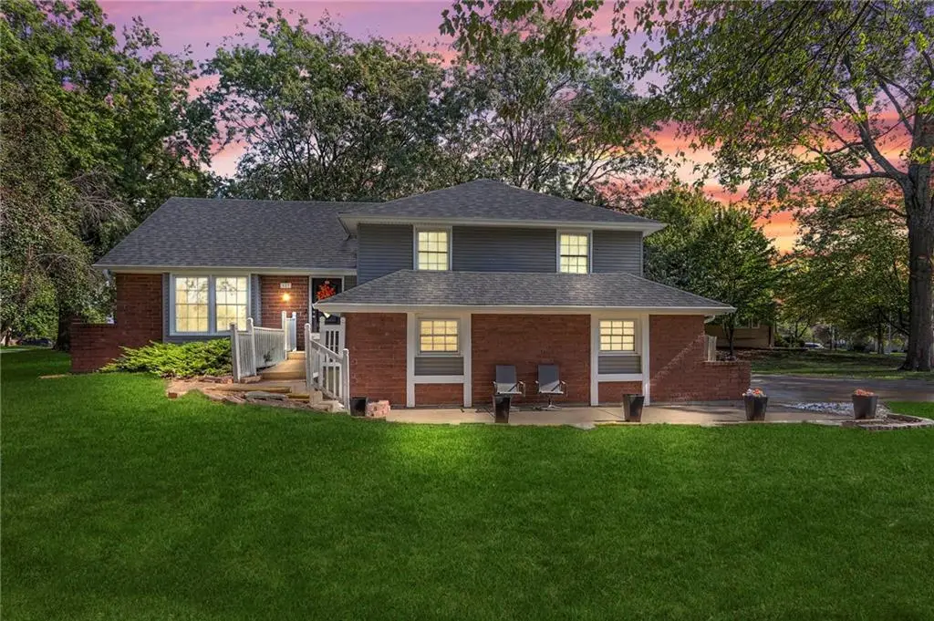 227 N Woodson Drive, Raymore, MO 64083 - Image #1