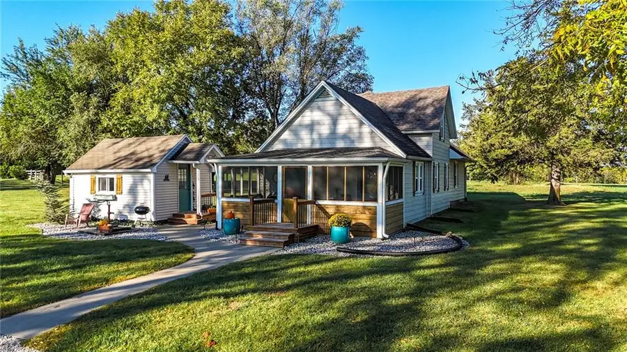 7205 W 311th Street, Louisburg, KS 66053 - Image #2