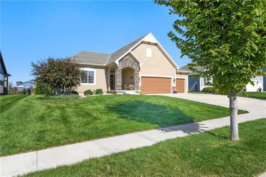 19008 189th Street, Spring Hill, KS 66083 - Image #2