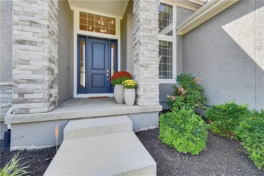 4003 W 156th Terrace, Overland Park, KS 66224 - Image #2