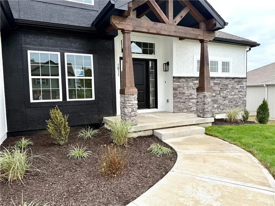 1011 Poplar Lane, Liberty, MO 64068 - Image #2