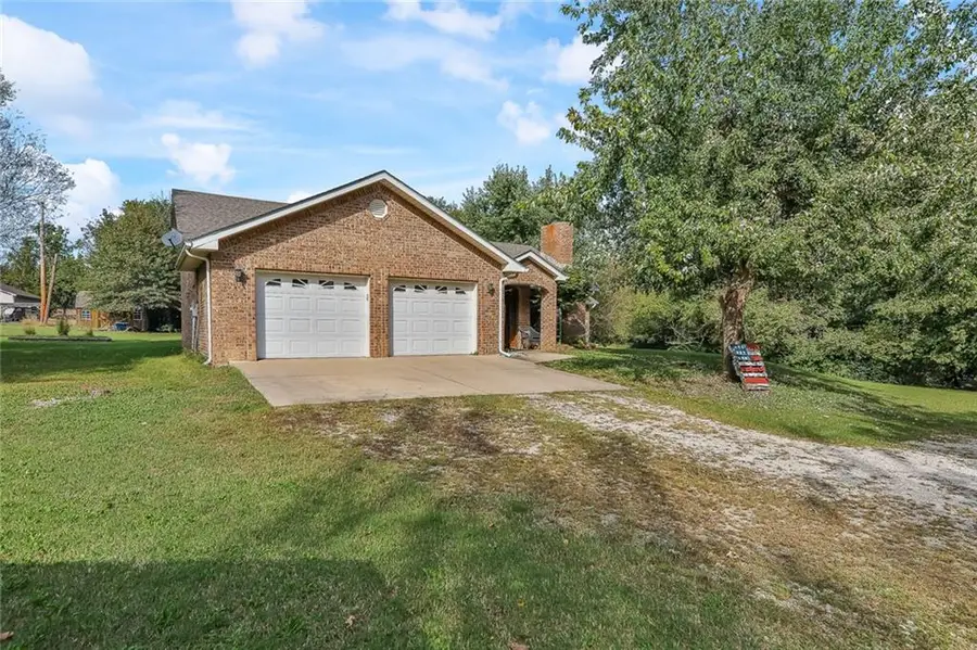 3606 W 1st Street, Coffeyville, KS 67337 - Image #2