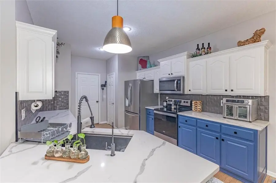 34225 W 90th Circle, De Soto, KS 66018 - Image #2