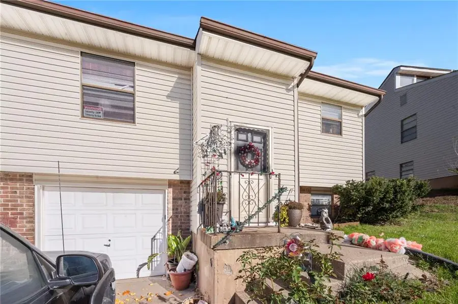 17208/17210 E 48th Terrace Court, Independence, MO 64055 - Image #3