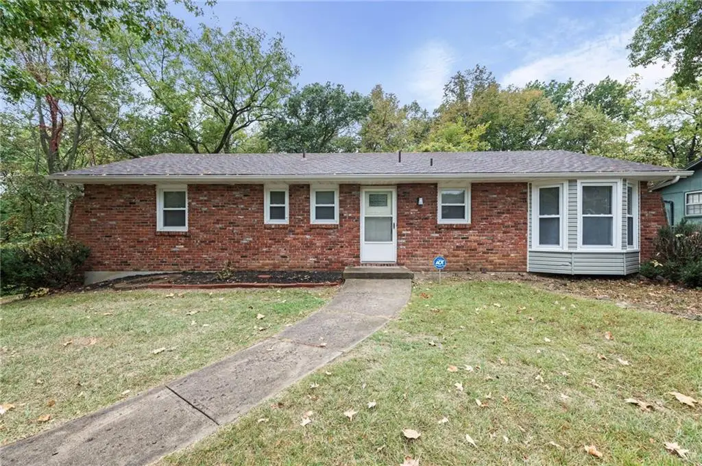 7029 Verde Drive, Kansas City, KS 66109 - Image #1