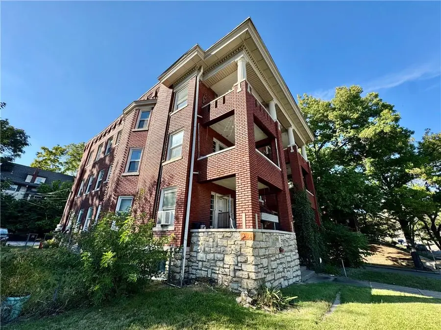 4200 Harrison Street, Kansas City, MO 64110 - Image #2