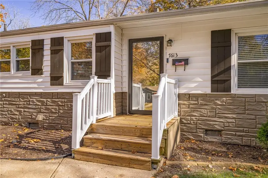 7613 Locust Street, Kansas City, MO 64131 - Image #3