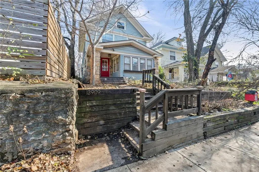 3909 Charlotte Street, Kansas City, MO 64110 - Image #1