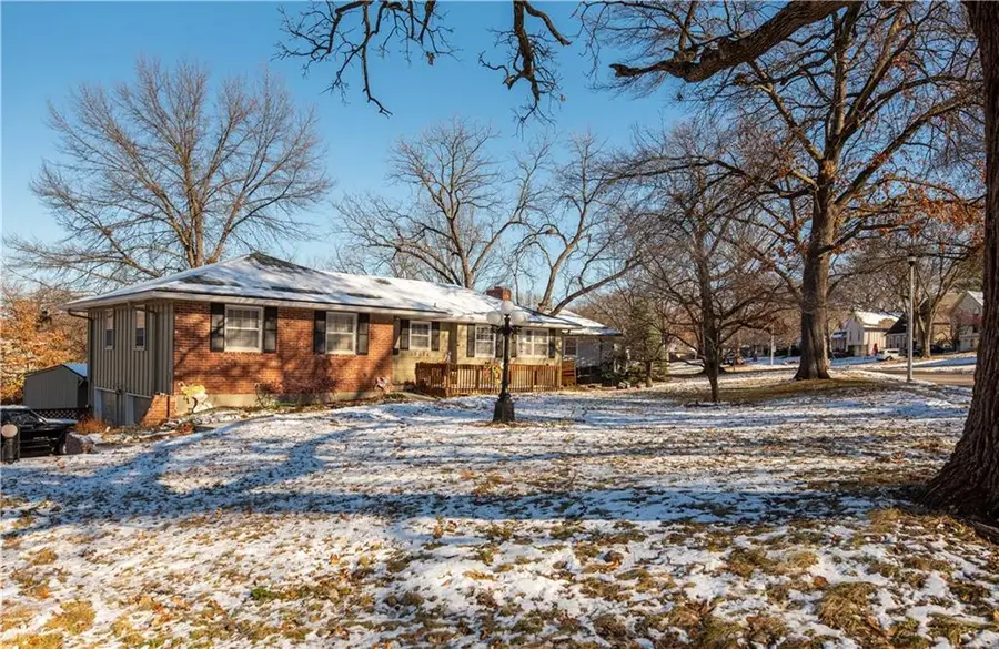 10024 W 70th Terrace, Merriam, KS 66203 - Image #3