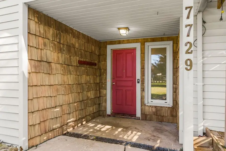 7729 Madison Avenue, Kansas City, MO 64114 - Image #3