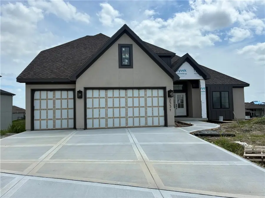 2331 NW Palisades Drive, Riverside, MO 64150 - #2