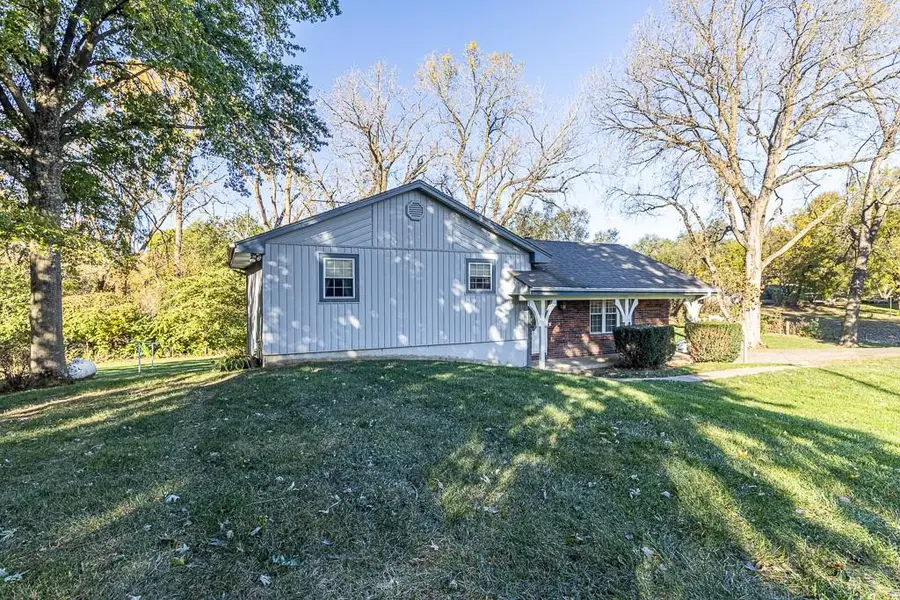 9020 SE 40th Road, Saint Joseph, MO 64507 - Image #2