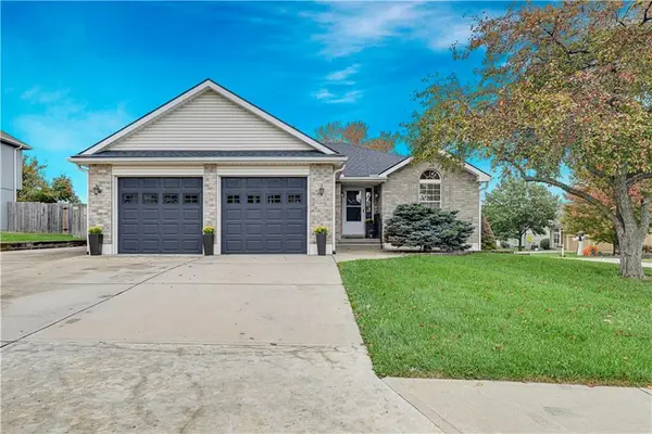 605 NW Silverstone Circle, Grain Valley, MO 64029