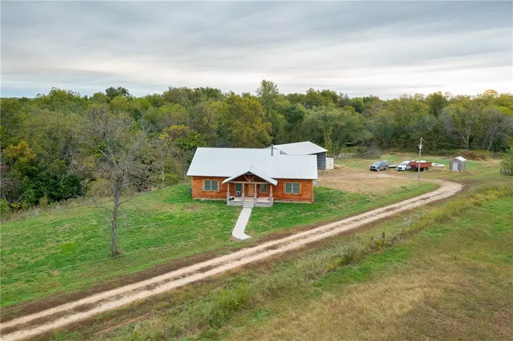 000 Se Virginia Road, Kincaid, KS 66039 - Image #1