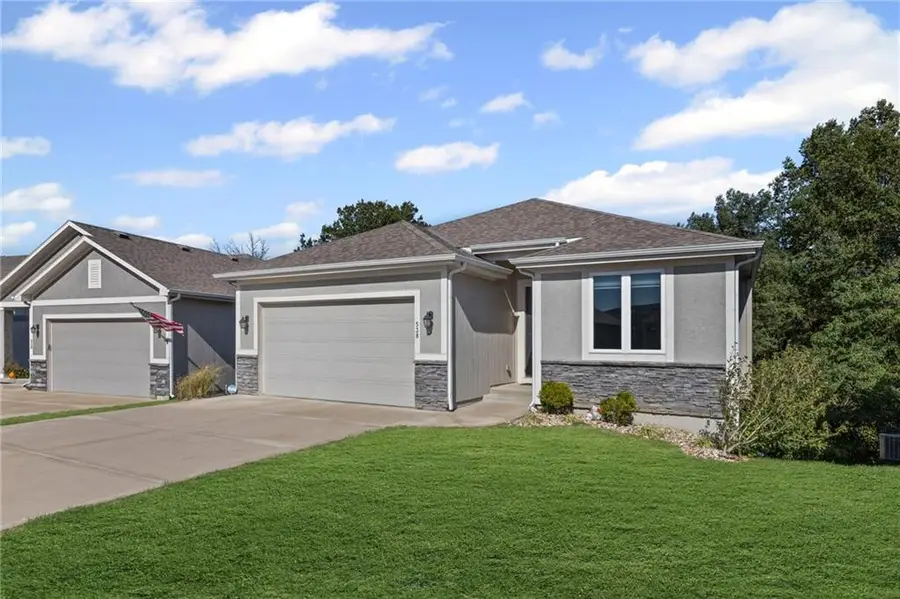 538 NW 110th Street, Kansas City, MO 64155 - Image #2