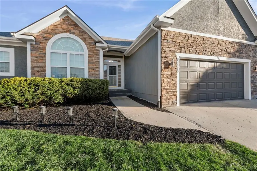 9605 N Adrian Avenue, Kansas City, MO 64154 - Image #2