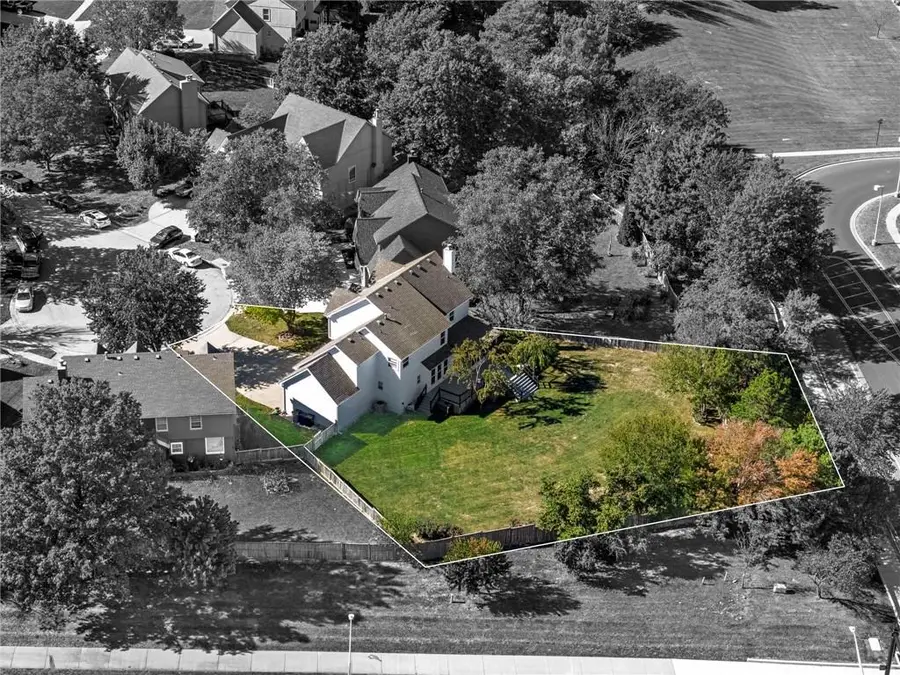 13874 S Kaw Street, Olathe, KS 66062 - Image #2