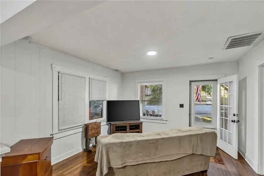 572 S Crescent Avenue, Independence, MO 64053 - Image #3