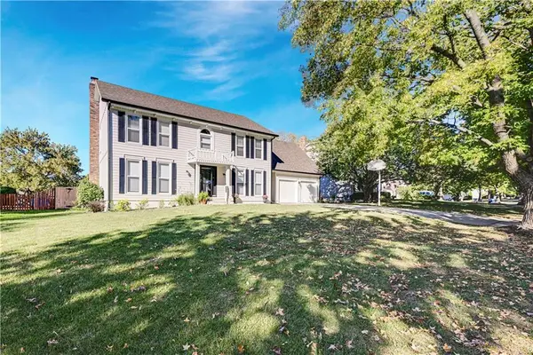 10524 Reeder Street, Overland Park, KS 66214