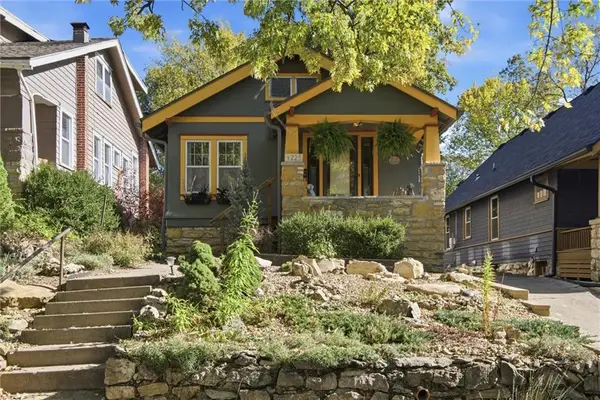 4225 Holmes Street, Kansas City, MO 64110