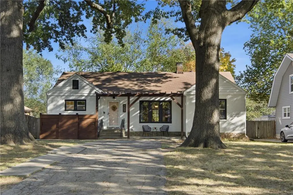 7603 Main Street, Kansas City, MO 64114 - Image #1