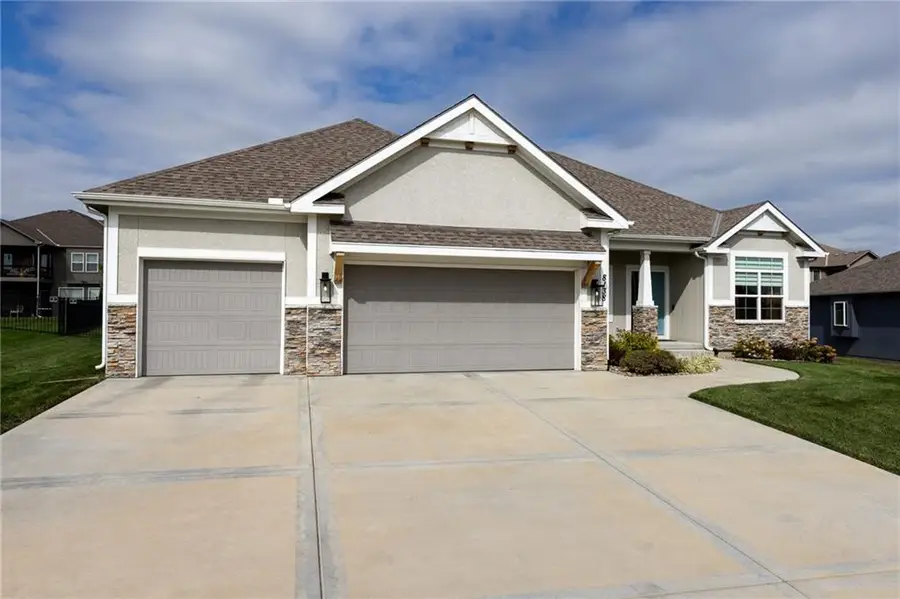 8138 NW 89th Street, Kansas City, MO 64153 - Image #3