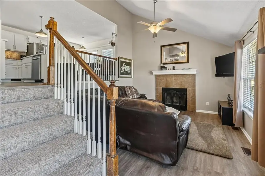 9305 NE Paw Paw Drive, Kansas City, MO 64157 - Image #3