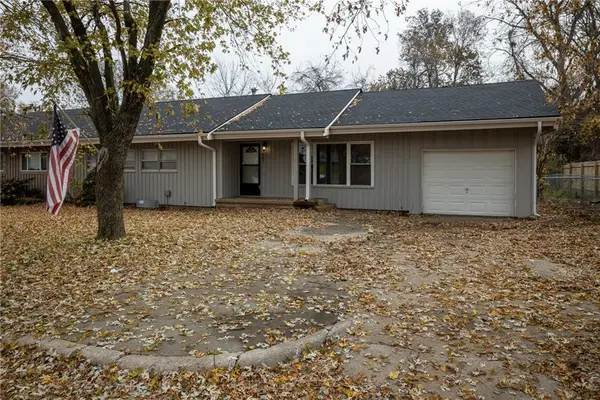 801 Cimmarron Trail, Belton, MO 64012