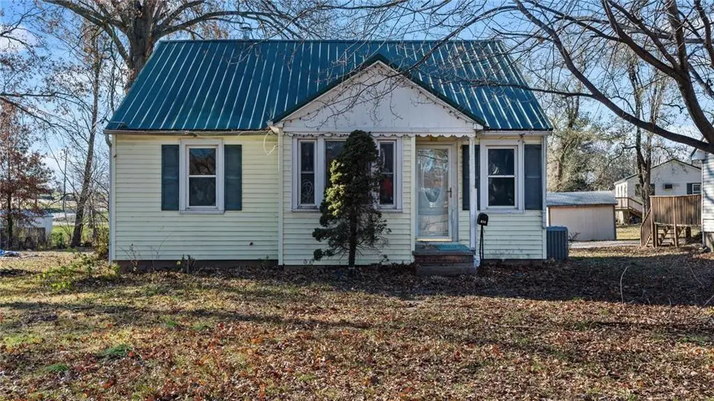 614 S Institute Street, Richmond, MO 64085 - Image #1