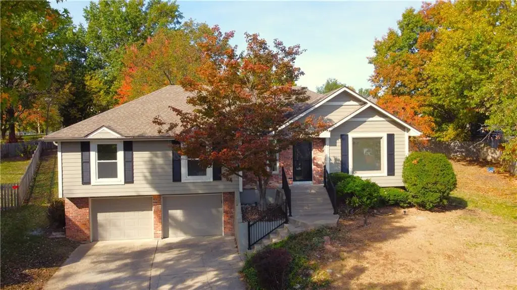 2117 NW Parker Court, Blue Springs, MO 64015 - Image #1