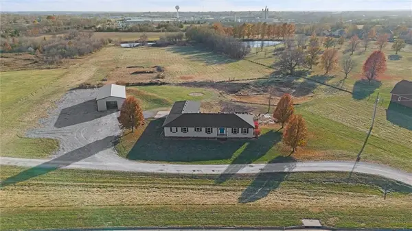 19985 W 199th Street, Spring Hill, KS 66083