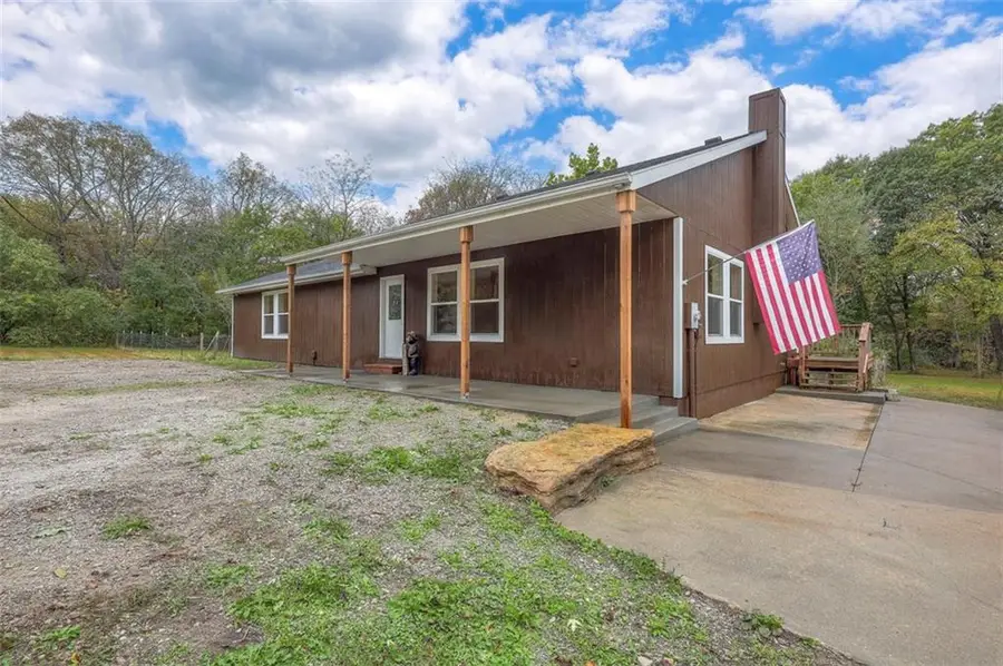 9401 SW Alpha Ridge, Trimble, MO 64492 - Image #2