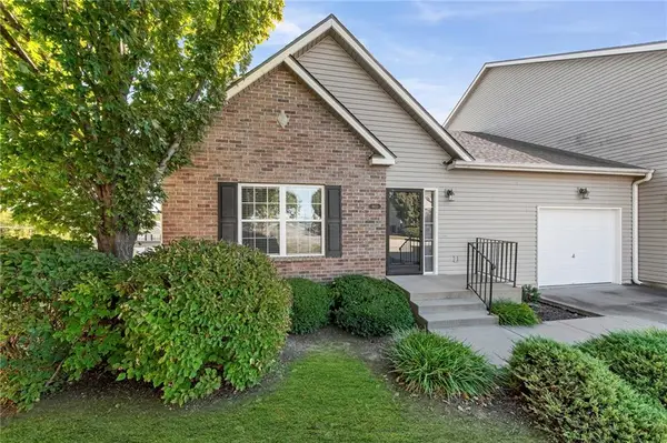 9431 N Granby Avenue, Kansas City, MO 64154