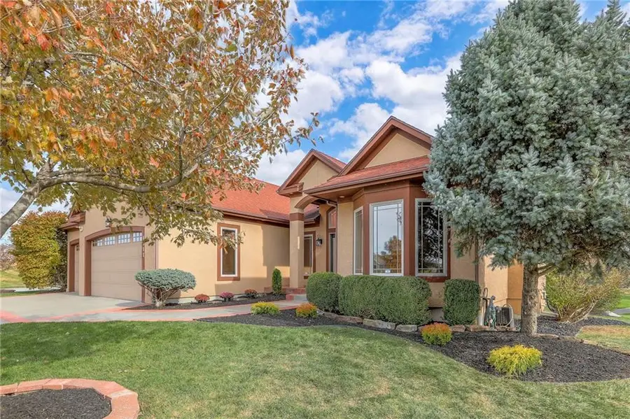 4311 N 141st Place, Basehor, KS 66007 - Image #3