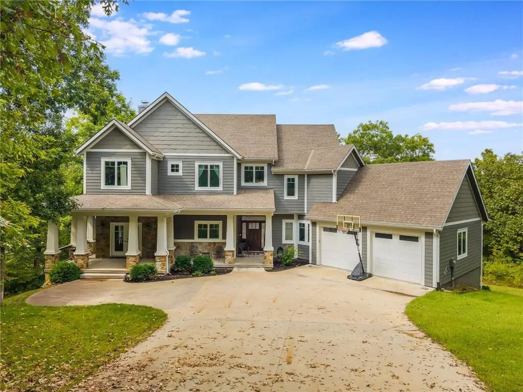 10750 NW Meadow Lane Circle, Parkville, MO 64152 - Image #1