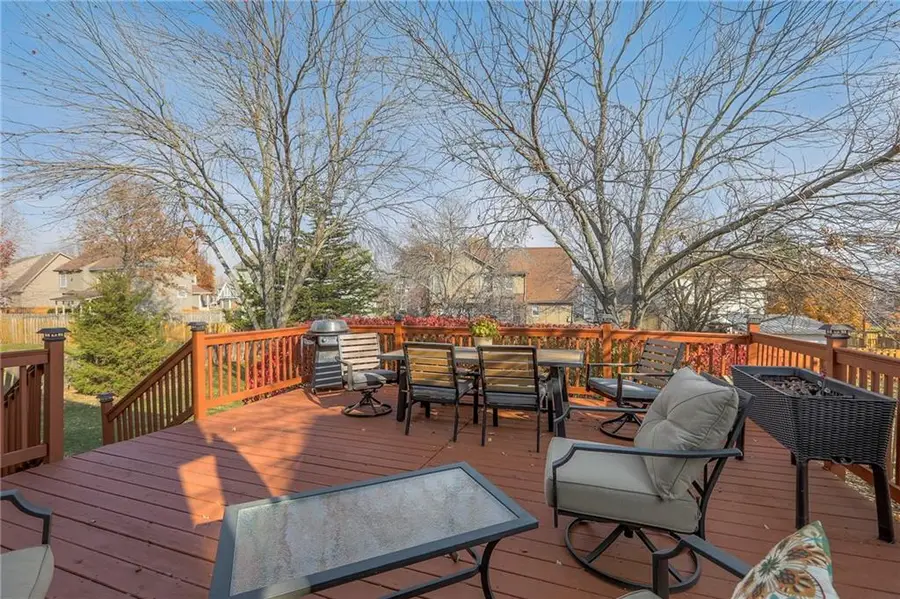 12293 S Mullen Road, Olathe, KS 66062 - Image #2