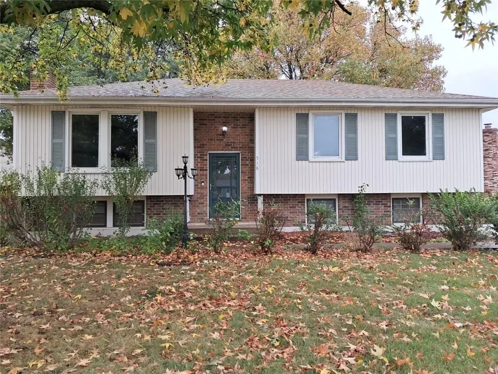 518 SE Timbercreek Lane, Lees Summit, MO 64063 - Image #1