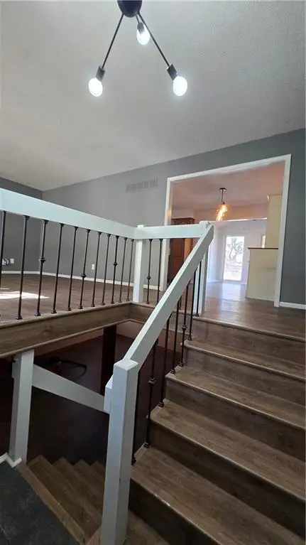 518 SE Timbercreek Lane, Lees Summit, MO 64063 - Image #2