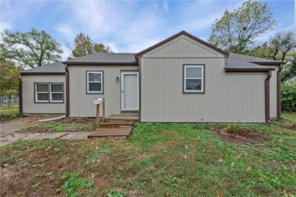 912 Vest Drive, Warrensburg, MO 64093 - Image #1