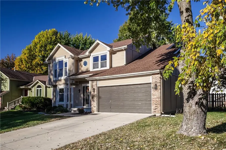 12426 S Mullen Circle, Olathe, KS 66062 - Image #3