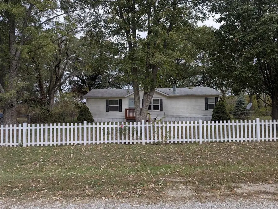 7529 Beach Drive, Odessa, MO 64076 - Image #2